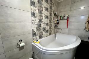 комерційна за адресою Святослава Ріхтера вул., 33