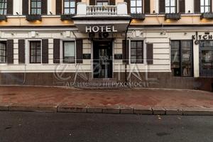 комерційна за адресою Петра Сагайдачного вул., 21