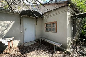 участок по адресу с. Любимовка, центральна, 55
