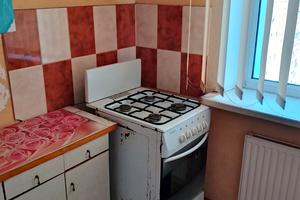 квартира за адресою Автозаводська вул., 4