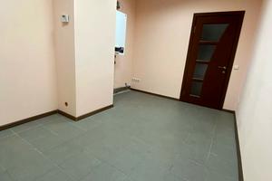 комерційна за адресою Криворізька вул., 12