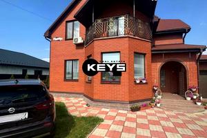 дом по адресу Будівельників вулиця, 18