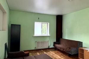 комерційна за адресою Універсальний пров., 7-А