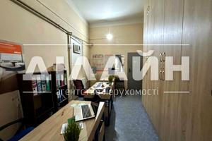 комерційна за адресою Теплобудівна вул., 22