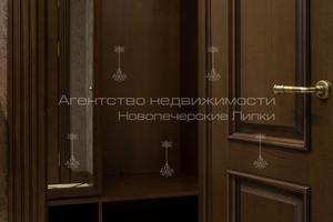 коммерческая по адресу Антоновича ул. (Горького), 131