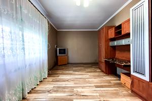 будинок за адресою Шкільна вул., 19