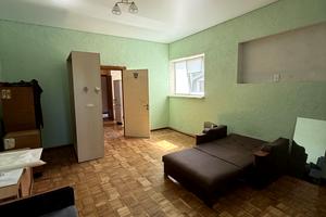 комерційна за адресою Універсальний пров., 7