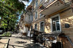 коммерческая по адресу Маяковского пер., 4