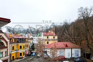 коммерческая по адресу Воздвиженская ул., 42
