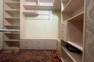 квартира за адресою Макарова, 56