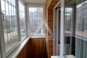 квартира за адресою Шкільна вул. (Героїв Сталінграда), 18