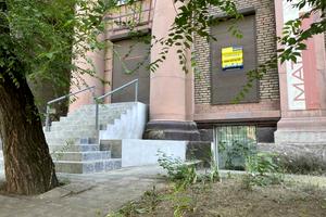 комерційна за адресою Сталеварів вул., 5