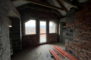 дом по адресу с. Ореховица, Оріхова, 12