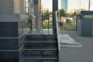 коммерческая по адресу Митрополита Василия Липковского ул. (Урицкого), 8