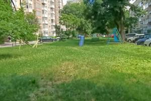 квартира за адресою Тролейбусна вул., 12
