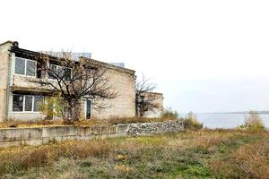 комерційна за адресою Дніпрова, 1