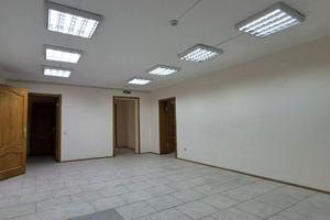 коммерческая по адресу Братів Тарасівців, 12/37