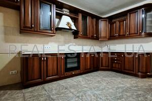 квартира за адресою Драгоманова вул., 1-А