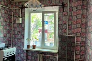 квартира за адресою Алли Горської вул. (Бірюзова), 9