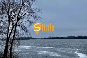 дом по адресу Центральна