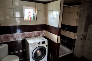 будинок за адресою Набережна, 3