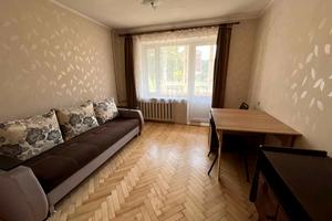 квартира за адресою Гната Хоткевича вул., 42