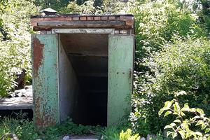 комерційна за адресою Окружна вул., 4