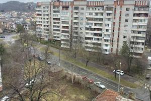 комерційна за адресою Варшавська вул., 78
