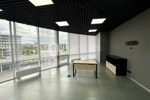 коммерческая по адресу Степана Бандеры просп. (Московський), 9б