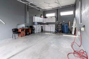 комерційна за адресою В'ячеслава Чорновола вул., 1