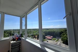 квартира за адресою Космонавтів просп., 79