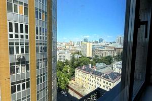 комерційна за адресою Антоновича вул. (Горького), 74