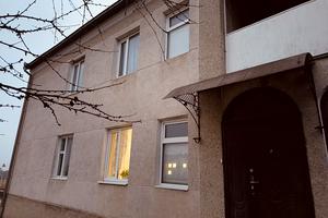будинок за адресою Шкільна