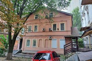 комерційна за адресою Панаса Мирного вул., 1