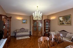 квартира за адресою Михайла Драгоманова вул., 3