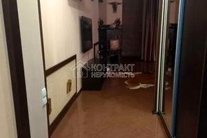 будинок за адресою Володимира Пасічника вул. (Толбухіна), 114