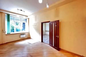 комерційна за адресою Південний бульв., 34