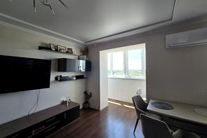 квартира за адресою Космонавтів просп., 79