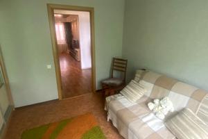 квартира за адресою с. Котляри (Комунар), Миру, 8