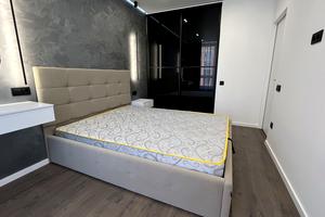 квартира за адресою Юліана Пелеша вул., 1