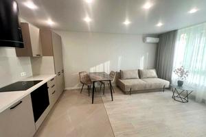 квартира за адресою Михайла Максимовича вул. (Онуфрія Трутенка), 32-Б