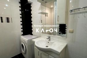 квартира за адресою Степана Бандери вул., 12