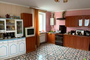 будинок за адресою Миколи Амосова вул. (Омська), 9