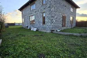 будинок за адресою с. Клузів, Івасюка