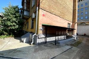комерційна за адресою Богдана Хмельницького вул., 23-Б
