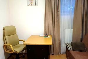 комерційна за адресою Вишгородська вул., 21