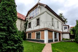 будинок за адресою Черняховського вул., 36а