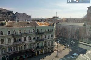 комерційна за адресою Володимирська вул., 12