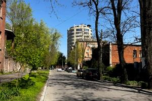 комерційна за адресою Івана Акінфієва вул. (Фучика), 17