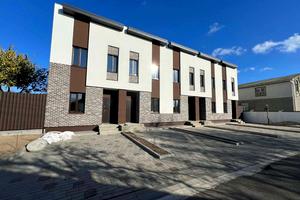 дом по адресу вулиця Степана Бандери(Можайського), 83